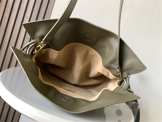 Loewe Medium Flamenco clutch in nappa calfskin