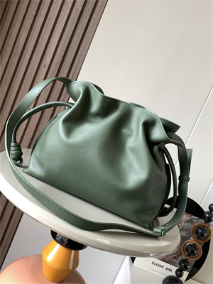 Loewe Medium Flamenco clutch in nappa calfskin