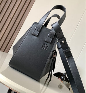 Loewe Compact Hammock bag in Classic calfskin