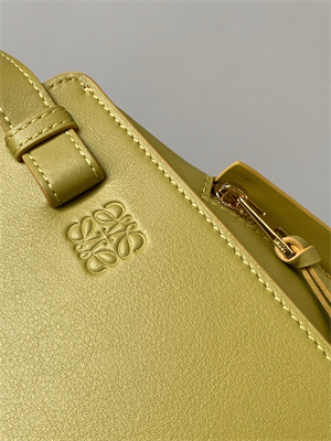 Loewe Compact Hammock bag in Classic calfskin