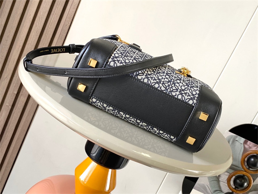 Loewe Amazona 23 Bag In Anagram Jacquard and Calfskin Black