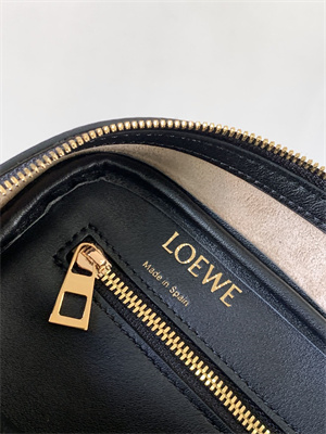 Loewe Amazona 23 Bag In Nappa Calfskin Black