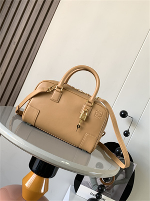 Loewe Amazona 23 Bag In Nappa Calfskin Brown