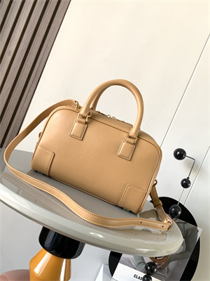 Loewe Amazona 23 Bag In Nappa Calfskin Brown