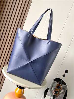 Loewe XL Puzzle Fold Tote In Shinny Calfskin Anbyss Blue