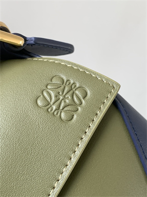 Loewe Small Puzzle Bag In Classic Calfskin
