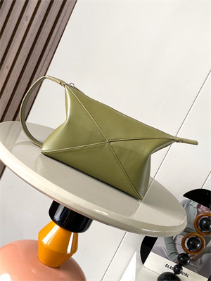 Loewe Puzzle Fold Wash Bag In Shinny Calfskin