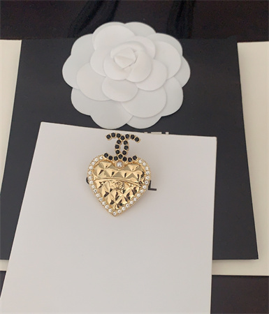 Chanel Brooch 33189