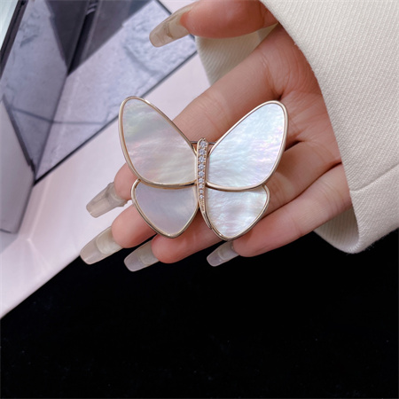 Butterfly Brooch In Pinctada maxima 33265