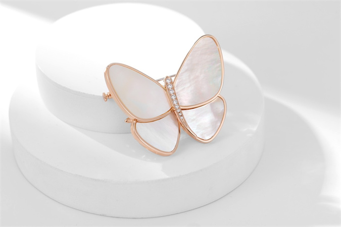 Butterfly Brooch In Pinctada maxima 33265
