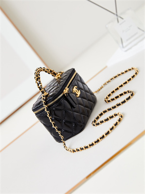 Cha.nel Clutch With Chain Shiny Lambskin & Gold-Tone Metal Black AP4168