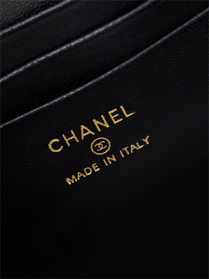 Cha.nel Clutch With Chain Shiny Lambskin & Gold-Tone Metal Black AP4168