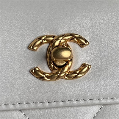 Cha.nel Small Tote Lambskin Lt Grey AS5036