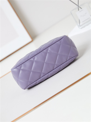 Cha.nel Clutch Lambskin & Gold-Tone Metal Purple AS4717