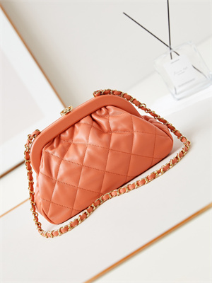 Cha.nel Clutch Lambskin & Gold-Tone Metal Coral AS4717