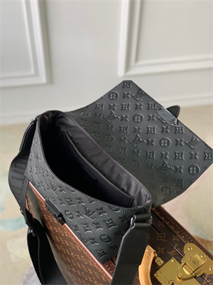 LV S-Cape Messenger Taurillon Monogram embossed cowhide leather Black M23741