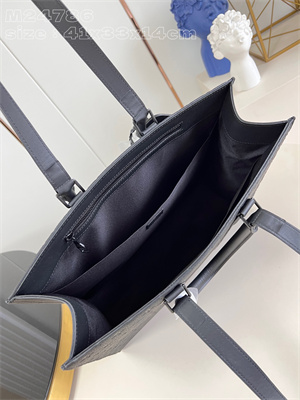 L.V Sac Plat 24H Embossed Taurillon cowhide leather Black M24786