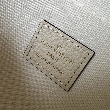 L.V  Felicie Pochette Monogram Emprenite Cream M64064