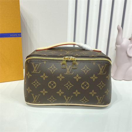 L.V Toiletry Bag Monogram Canvas M11750