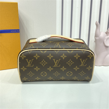 L.V Toiletry Bag Monogram Canvas M11750