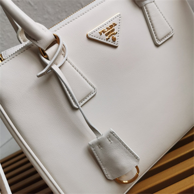 Prada Medium Galleria  leather bag White Color 1BA863