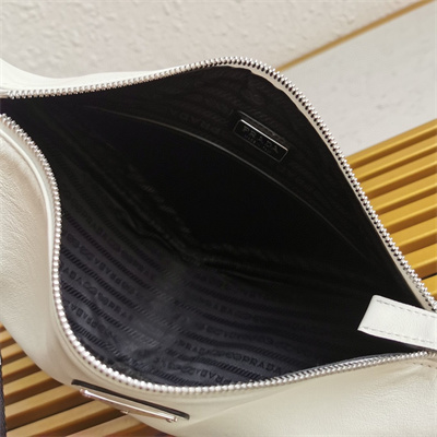 Prada Triangle leather shoulder bag White Color 2VH155