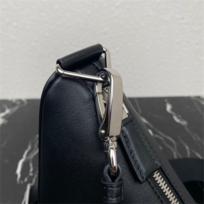 Prada Triangle leather shoulder bag Black Color 2VH155