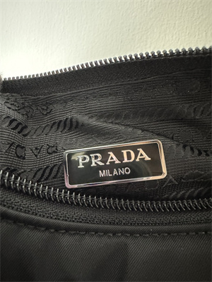 Prada Re-Nylon Re-Edition 2000 mini-bag Black 1NE515