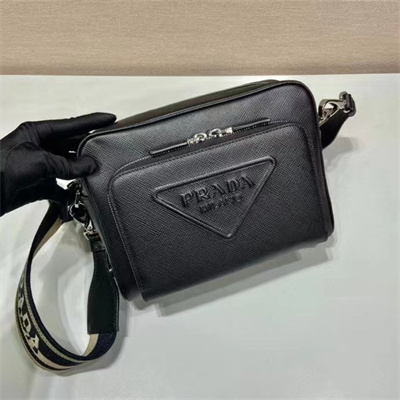 Prada Saffiano Leather shoulder bag In Black 2VH152