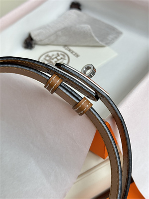 Hermes Kelly 18 Belt Epsom Leather Silver Hardware Gold