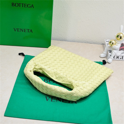 BV Small Hop Shoulder Bag In Calfskin