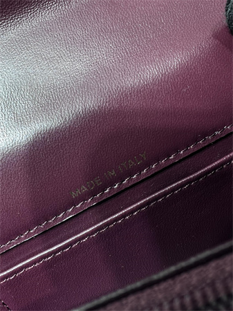 Cha.nel Flap Phone Holder with Chain Shiny Lambskin & Gold-Tone Metal Burgundy AP4167