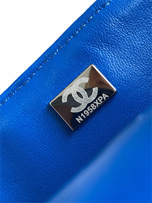 Cha.nel Medium Classic Flap Bag Tweed Gold Tone Metal Blue