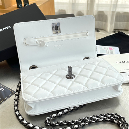 Cha.nel Trendy CC Wallet On Chain So Black In White Lambskin A80982