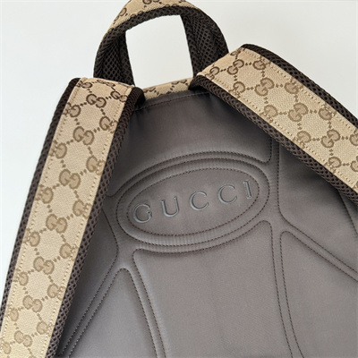 Gu.cci Medium backpack with Gucci logo 800265
