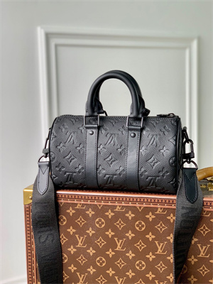 LV  Keepall Bandoulière 25 Taurillon Monogram M20900