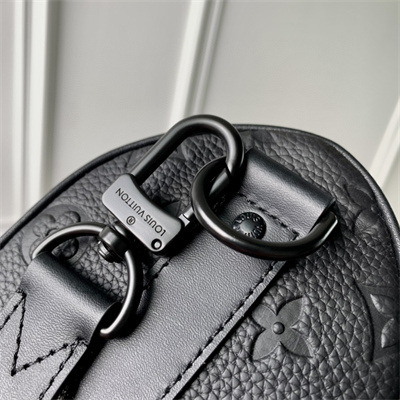 LV  Keepall Bandoulière 25 Taurillon Monogram M20900