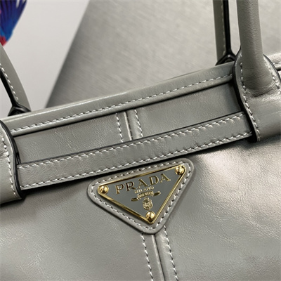 Prada Medium leather handbag 1BA426