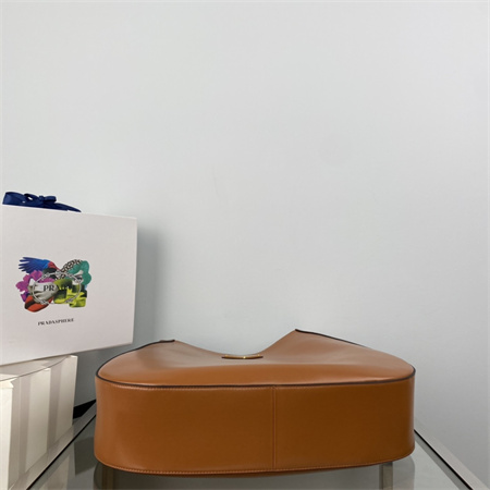 Prada Large leather shoulder bag with topstitching Brown 1BC181