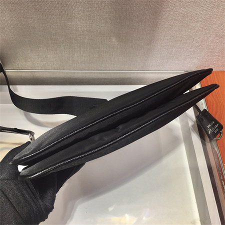 Prada Re-Edition 2000 Re-Nylon shoulder bag Black 1BH046