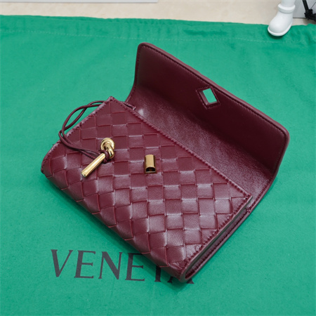 BV Andiamo Large Flap Wallet Lambskin Burgundy