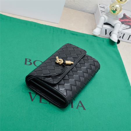 BV Andiamo Large Flap Wallet Lambskin Black