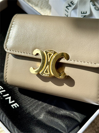 Celine COMPACT WALLET WITH COIN TRIOMPHE in Shiny calfskin