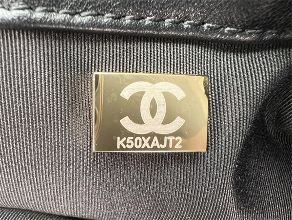 Chanel 19 Bag Tweed Gold Tone Black/White AS1160