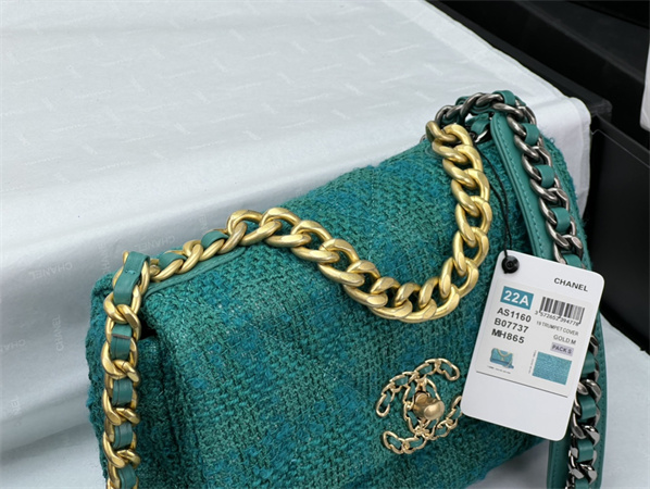 Chanel 19 Bag Tweed Gold Tone Green AS1160