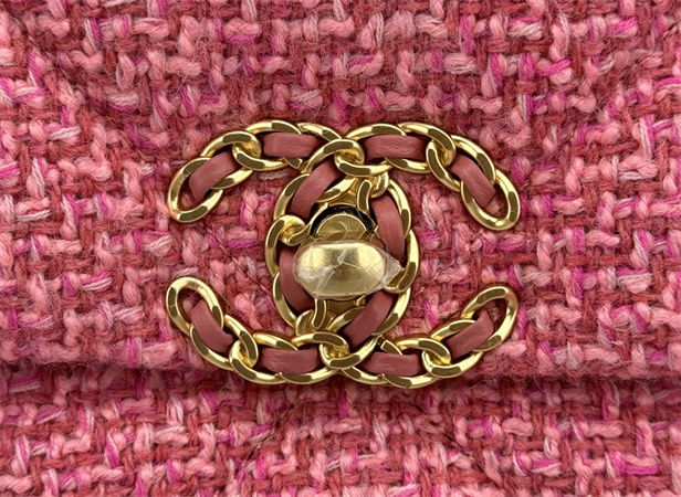 Large Chanel 19 Bag Tweed Gold Tone Multicolor AS1161