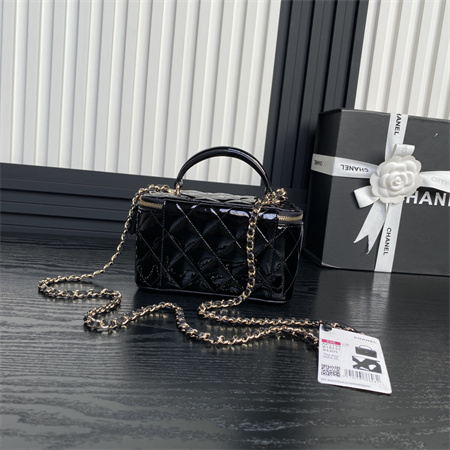 Chanel Vanity With Chain Patent Calfskin Gold-Tone Metal Black AP2199