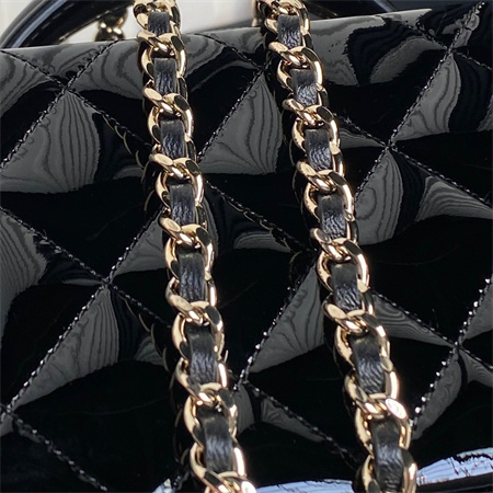 Chanel Vanity With Chain Patent Calfskin Gold-Tone Metal Black AP2199