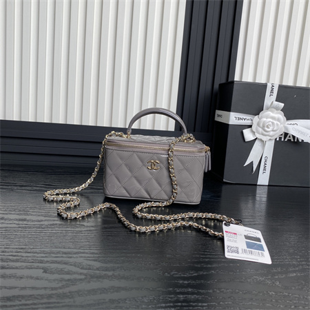 Chanel Vanity With Chain Patent Calfskin Gold-Tone Metal Grey AP2199