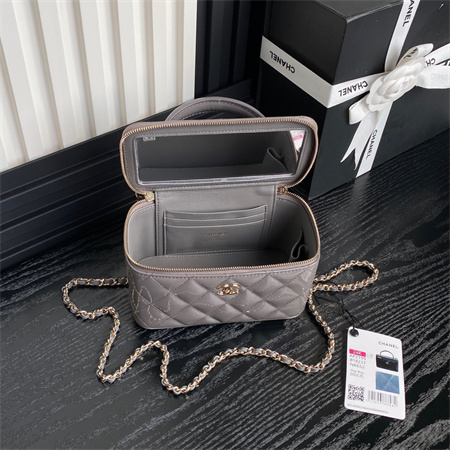 Chanel Vanity With Chain Patent Calfskin Gold-Tone Metal Grey AP2199